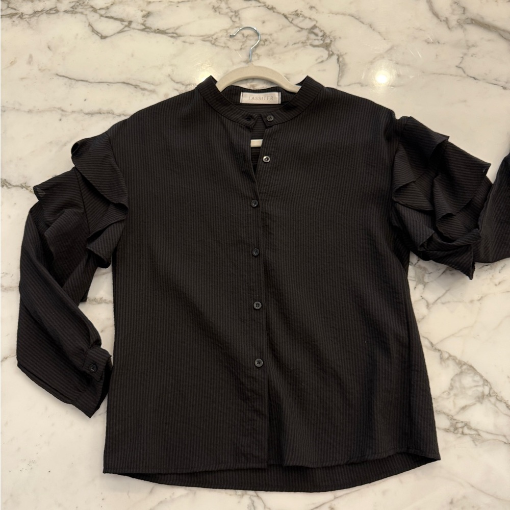Anthropologie Lassiter black stripe linen look blouse with ruffle sleeves sz s-m